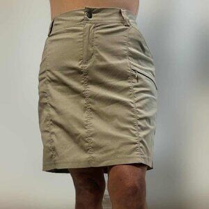 Duluth Trading Co Khaki "Dry on the Fly" Women Plus Size 16 Snap-Waist Skort